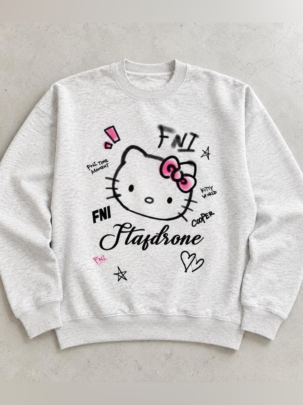 Vintage Grey Hello Kitty Graphic Sweatshirt with Pink Accent